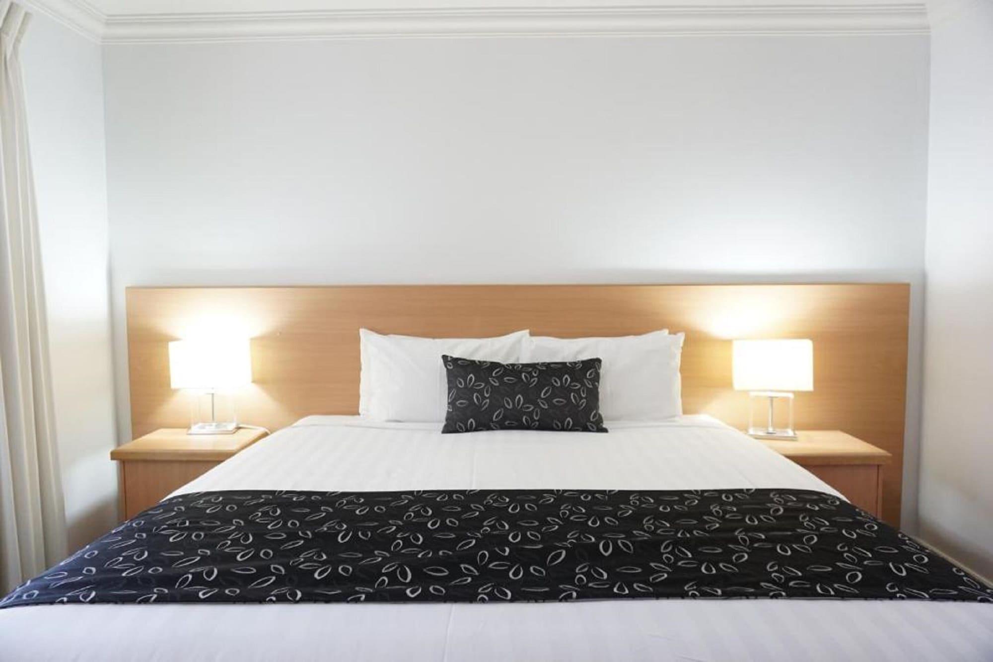 The Charles Hotel Wagga Wagga Buitenkant foto