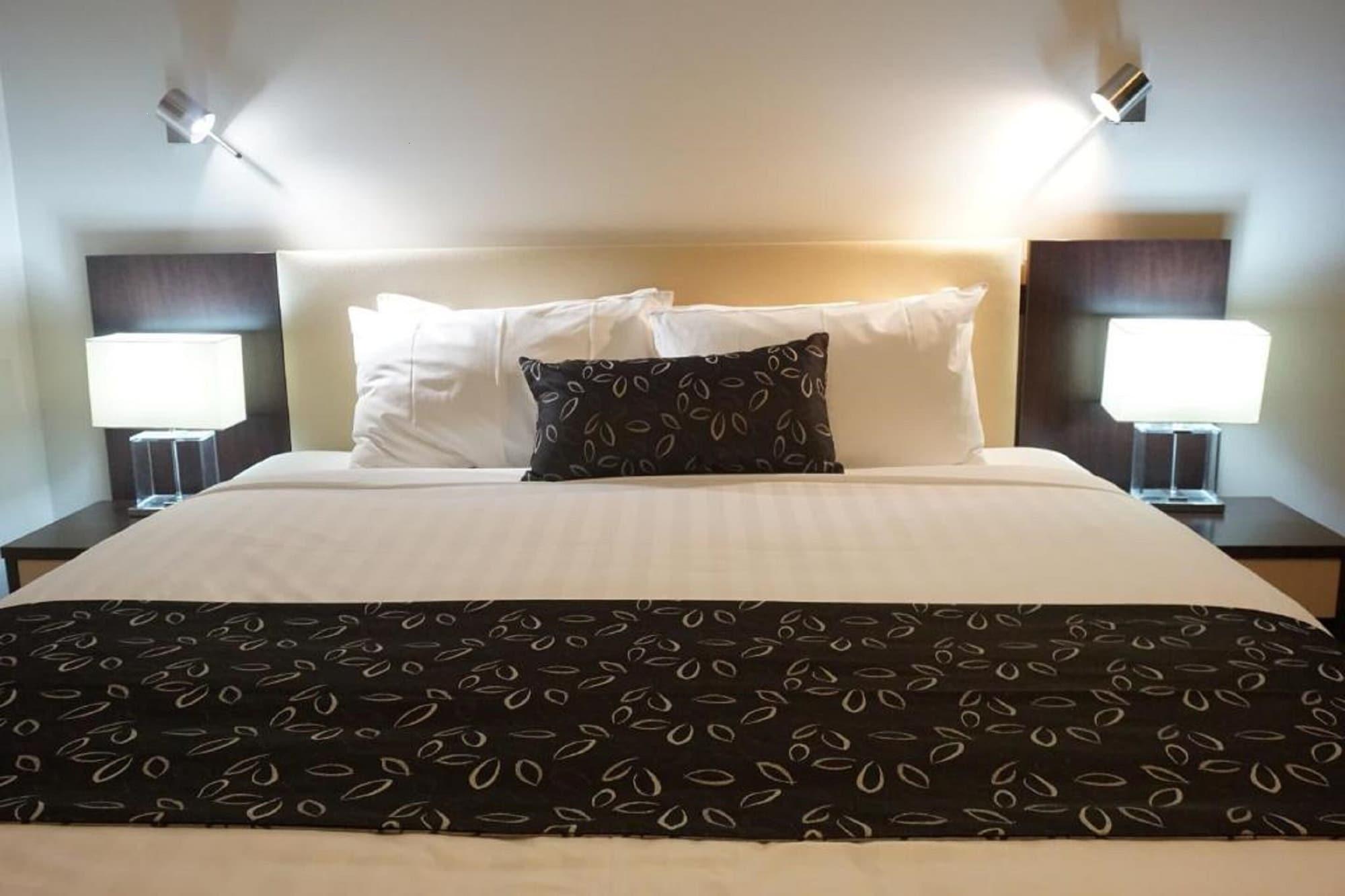 The Charles Hotel Wagga Wagga Buitenkant foto