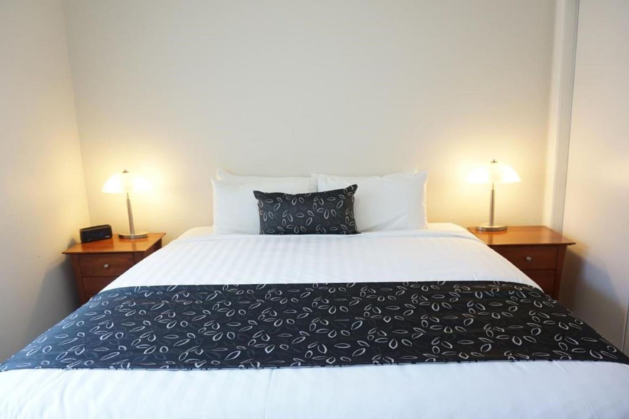 The Charles Hotel Wagga Wagga Buitenkant foto