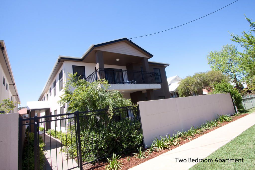 The Charles Hotel Wagga Wagga Buitenkant foto